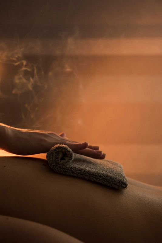 Антицеллюлитный массаж: техники и преимущества